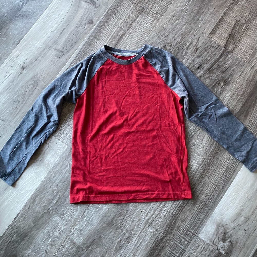 Sonoma Red Gray Long Sleeve Boys T Shirt Size Medium